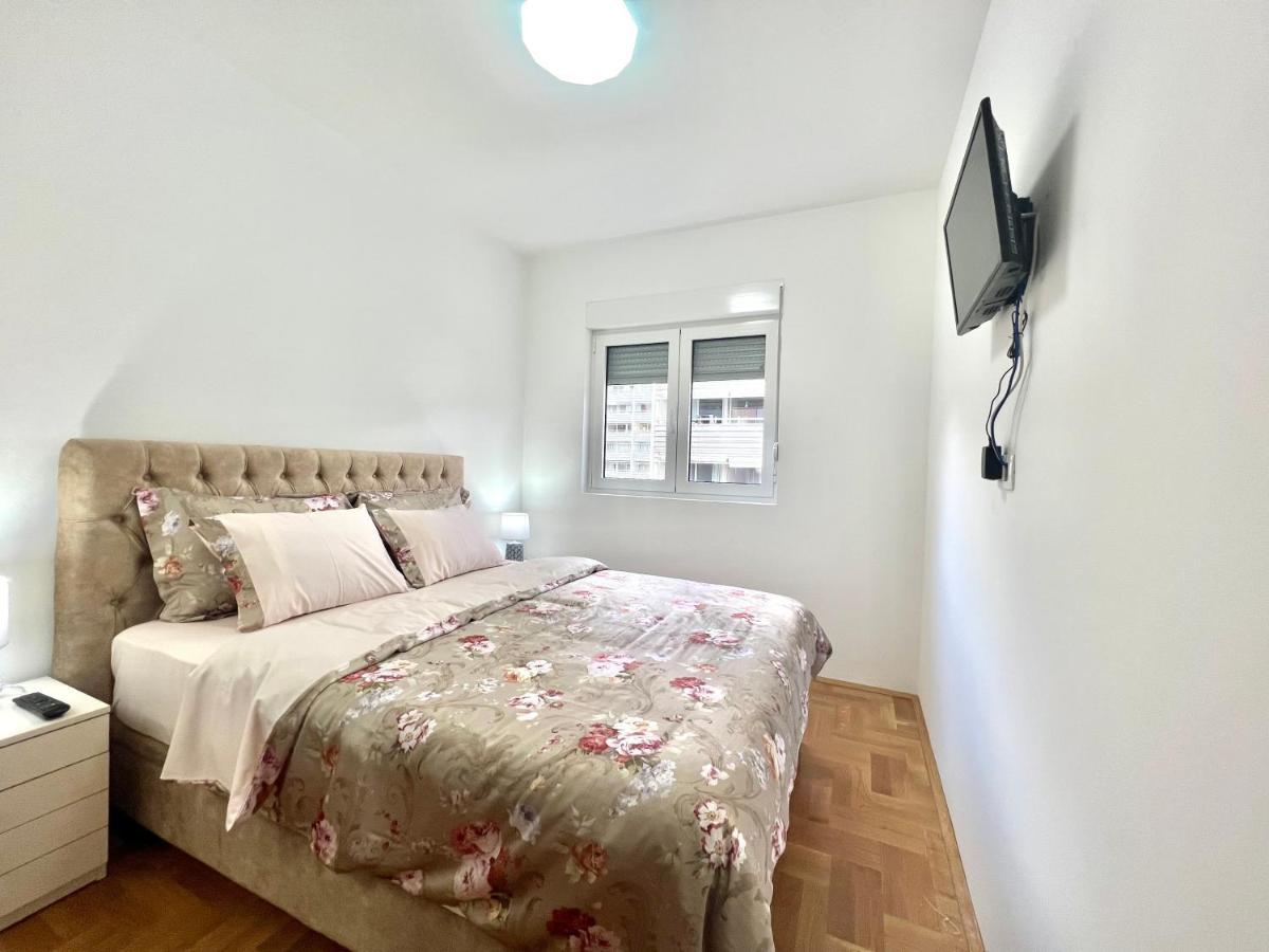 Azure Apartments Budva Exteriör bild